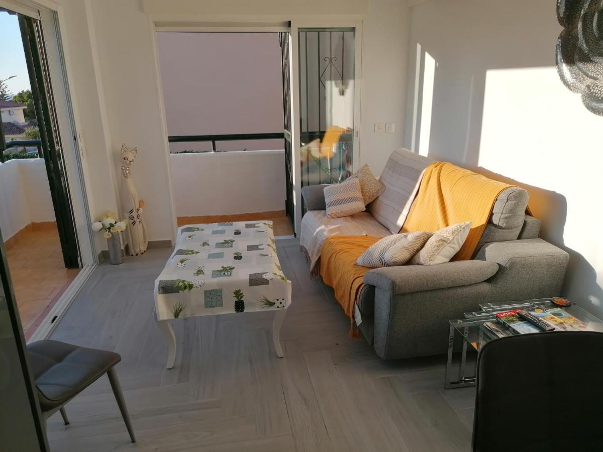 Appartement Moderne Pour 6 Adultes เบนัลมาเดนา ภายนอก รูปภาพ