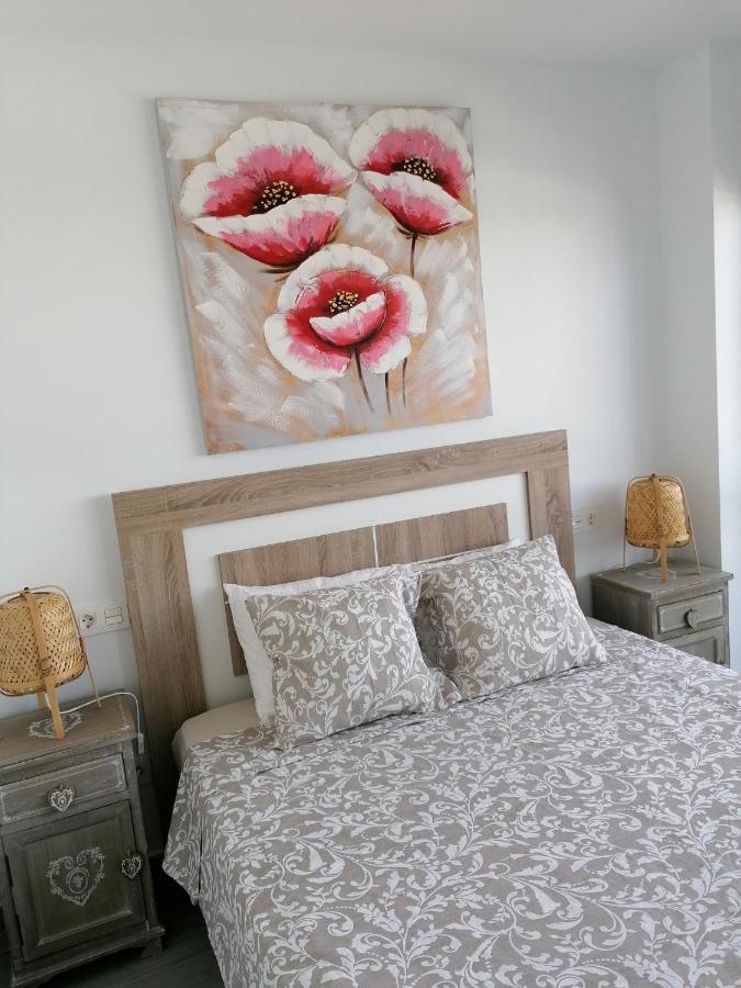 Appartement Moderne Pour 6 Adultes เบนัลมาเดนา ภายนอก รูปภาพ