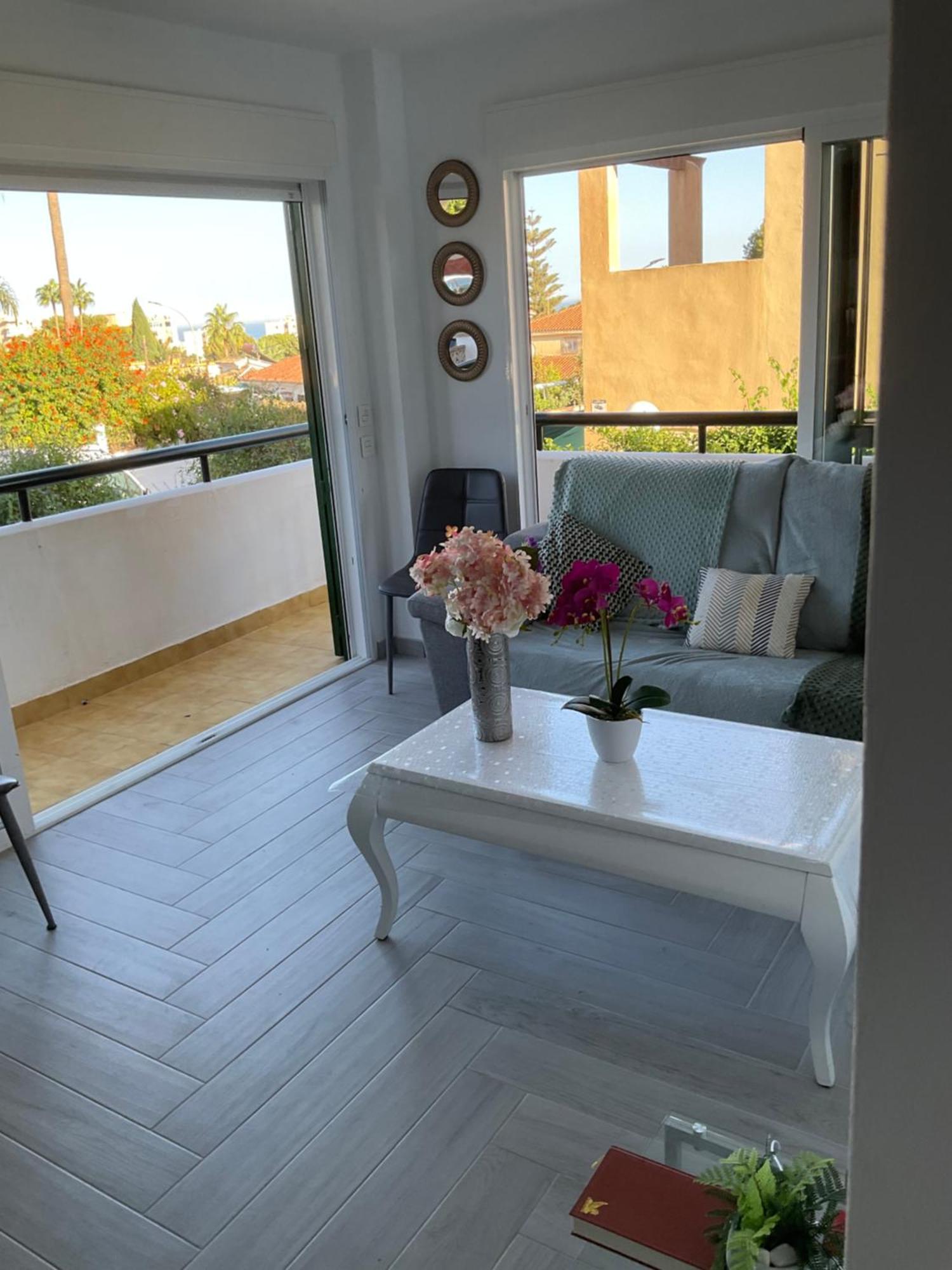 Appartement Moderne Pour 6 Adultes เบนัลมาเดนา ภายนอก รูปภาพ